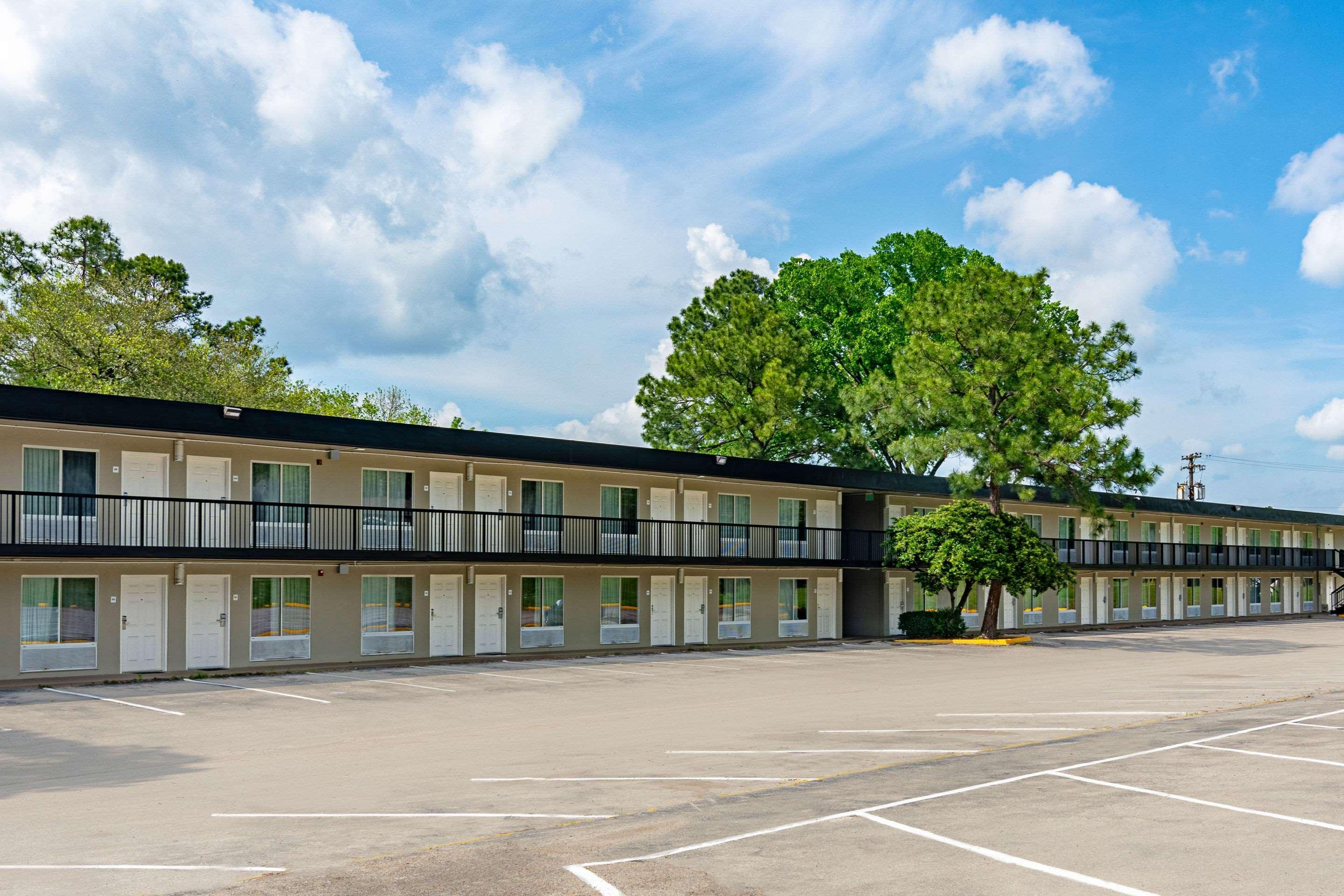 Rodeway Inn Huntsville Ngoại thất bức ảnh