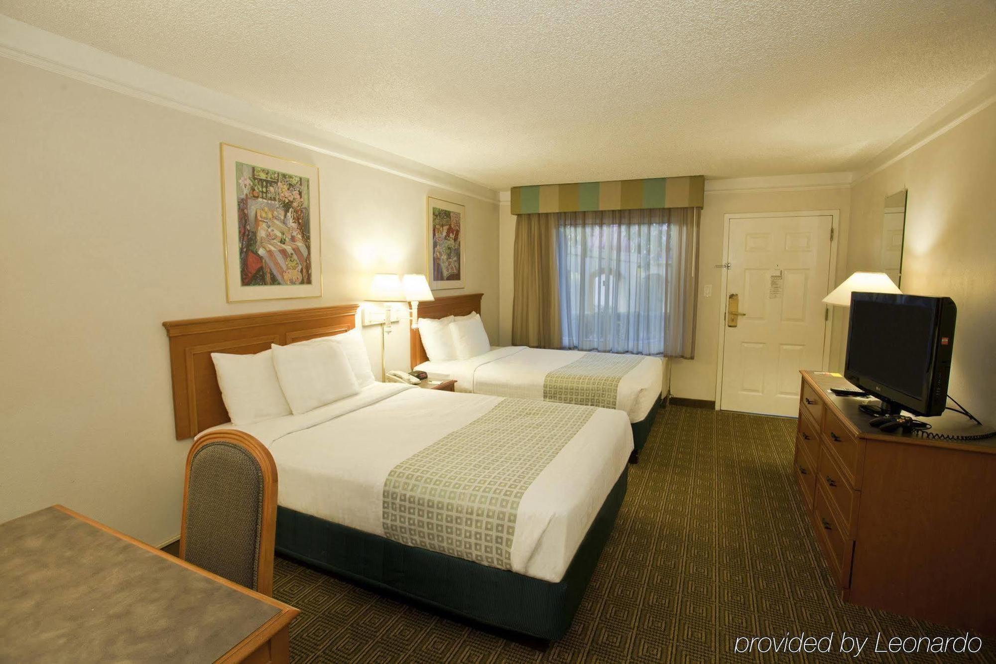 Rodeway Inn Huntsville Ngoại thất bức ảnh